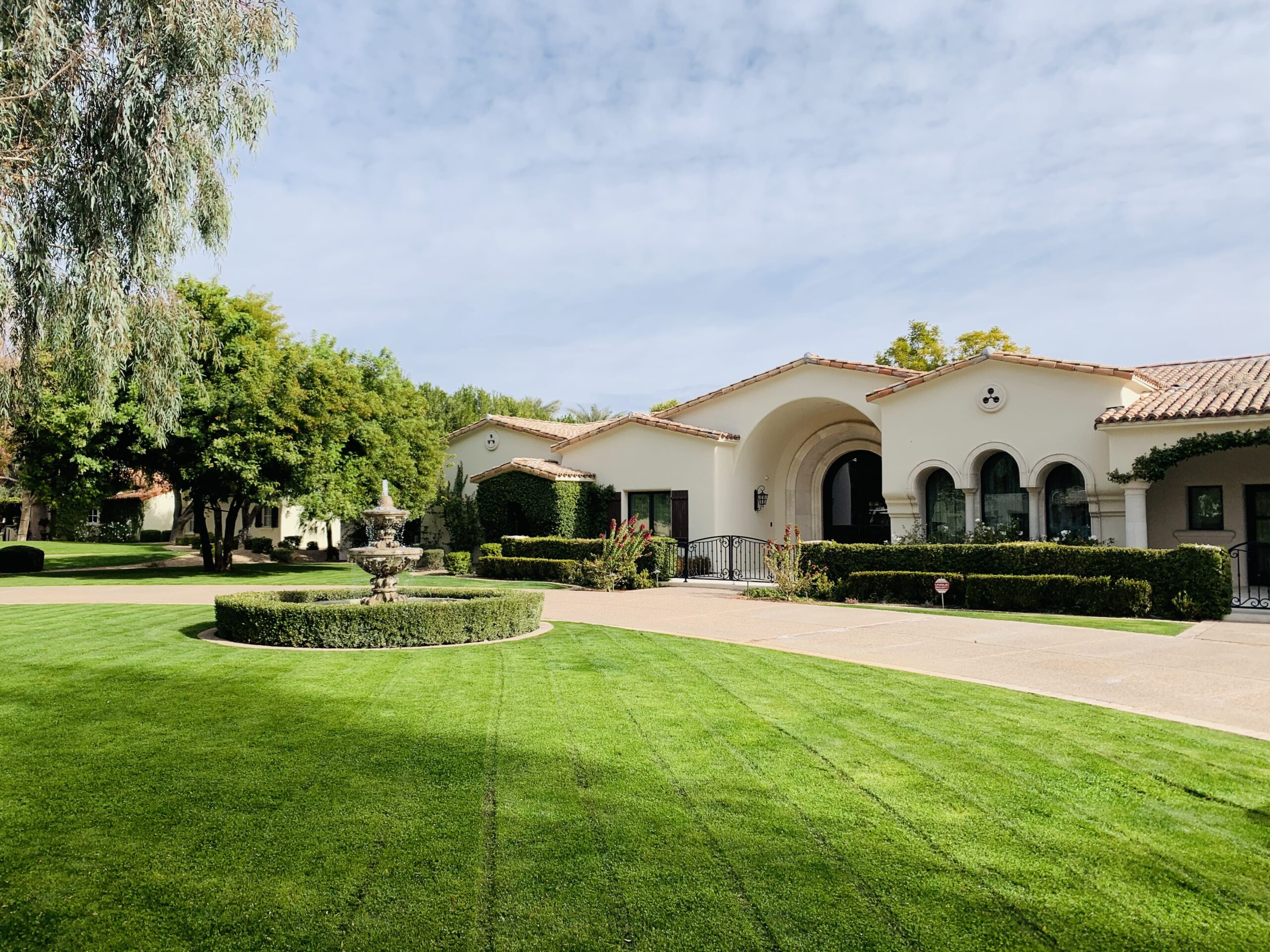 Lawn Service In Paradise Valley