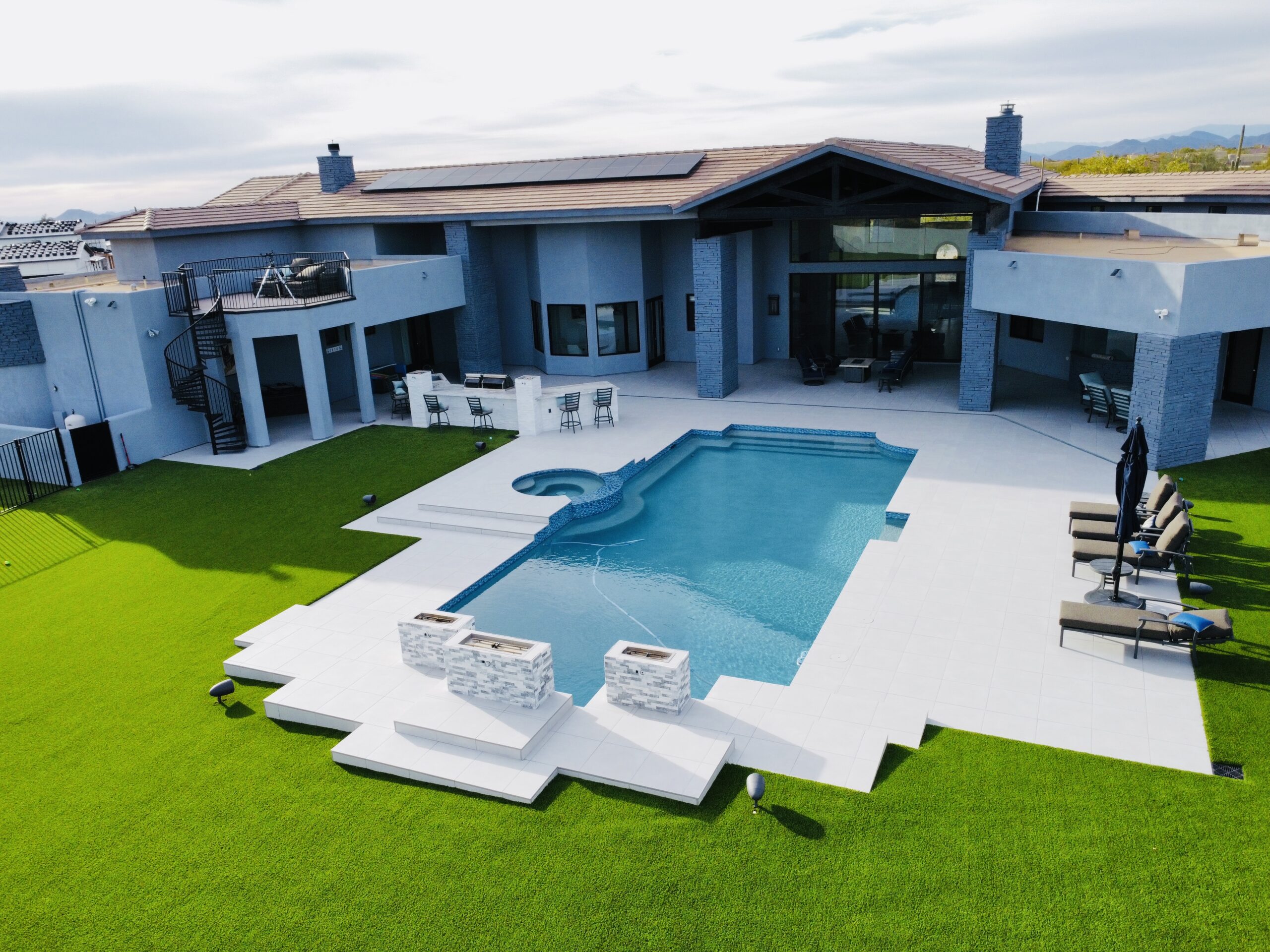 Iconic Landscape Development 1055